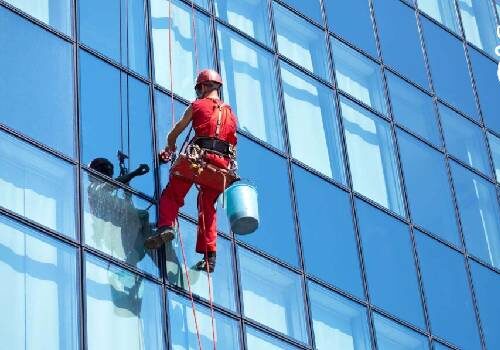 شركة تنظيف واجهات زجاج بالخرج