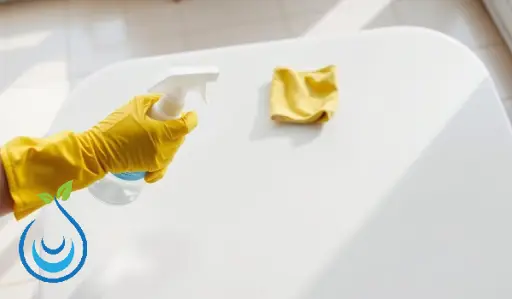 تنظيف طاولات بالرياض,تنظيف الطاولات,تنظيف الطاولات البيضاء
